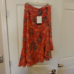 Skirt floral print in coral color new with tags